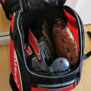 EUC Baseball equipments